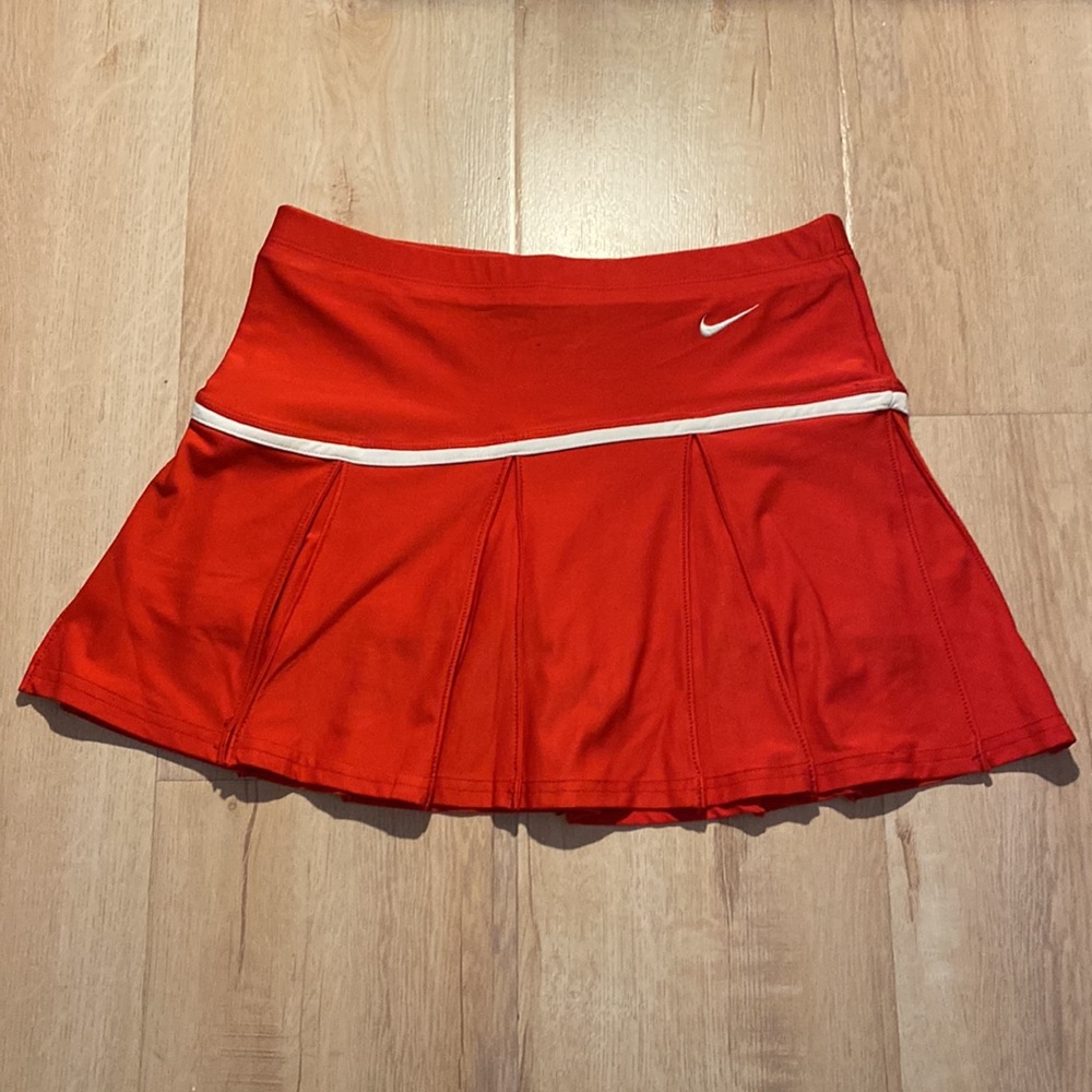 Nike woman’s tennis skirt, size XS (0-2)